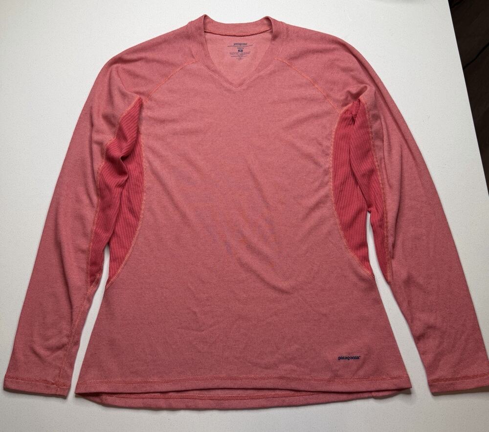 Patagonia Capilene Womens Top Performance Base Layer V-neck Pink Size M